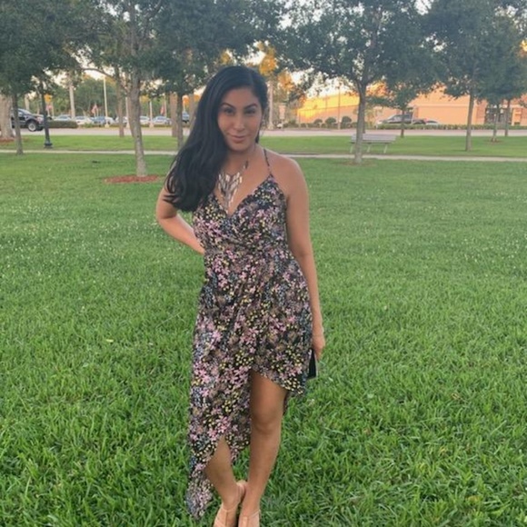 Meet your Posher, Susy - Picture 2 of 3